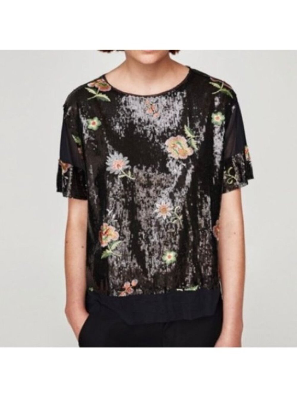 ZARA Black Sequined Floral Embroidered Top Size Medium‎
